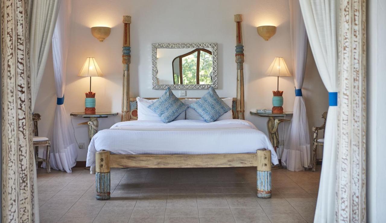 Tamarind Village Hotel Apartments Mombasa Exteriör bild