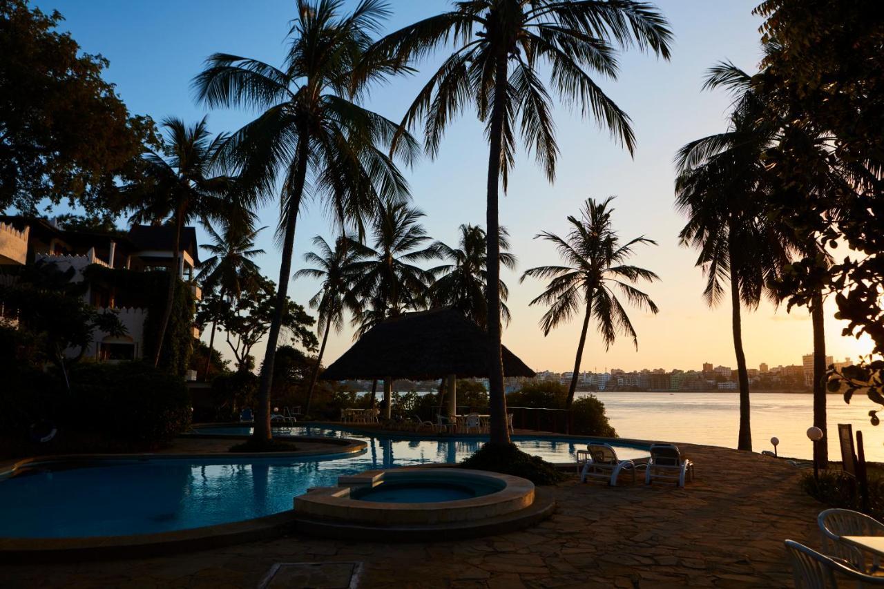 Tamarind Village Hotel Apartments Mombasa Exteriör bild