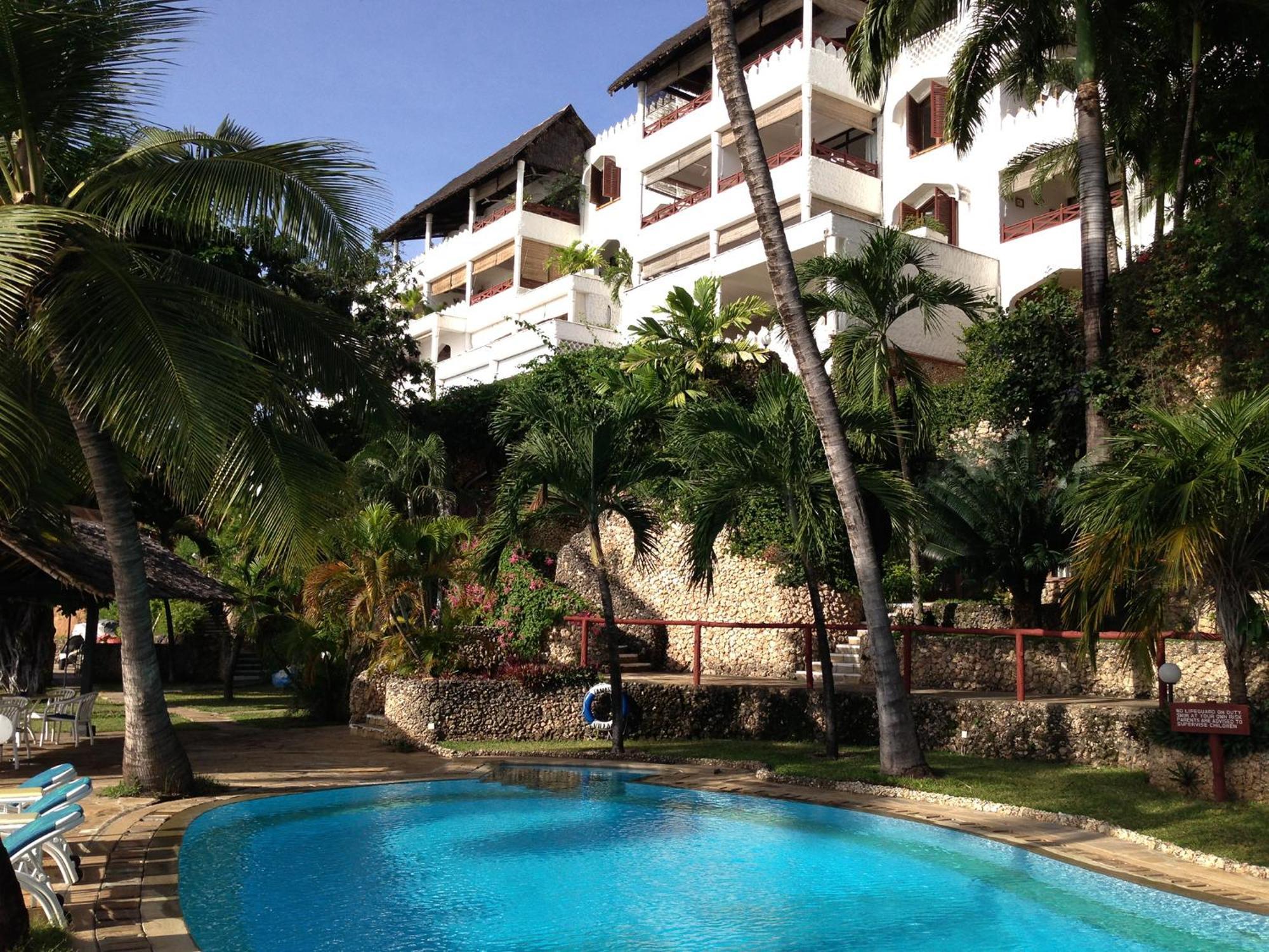 Tamarind Village Hotel Apartments Mombasa Exteriör bild